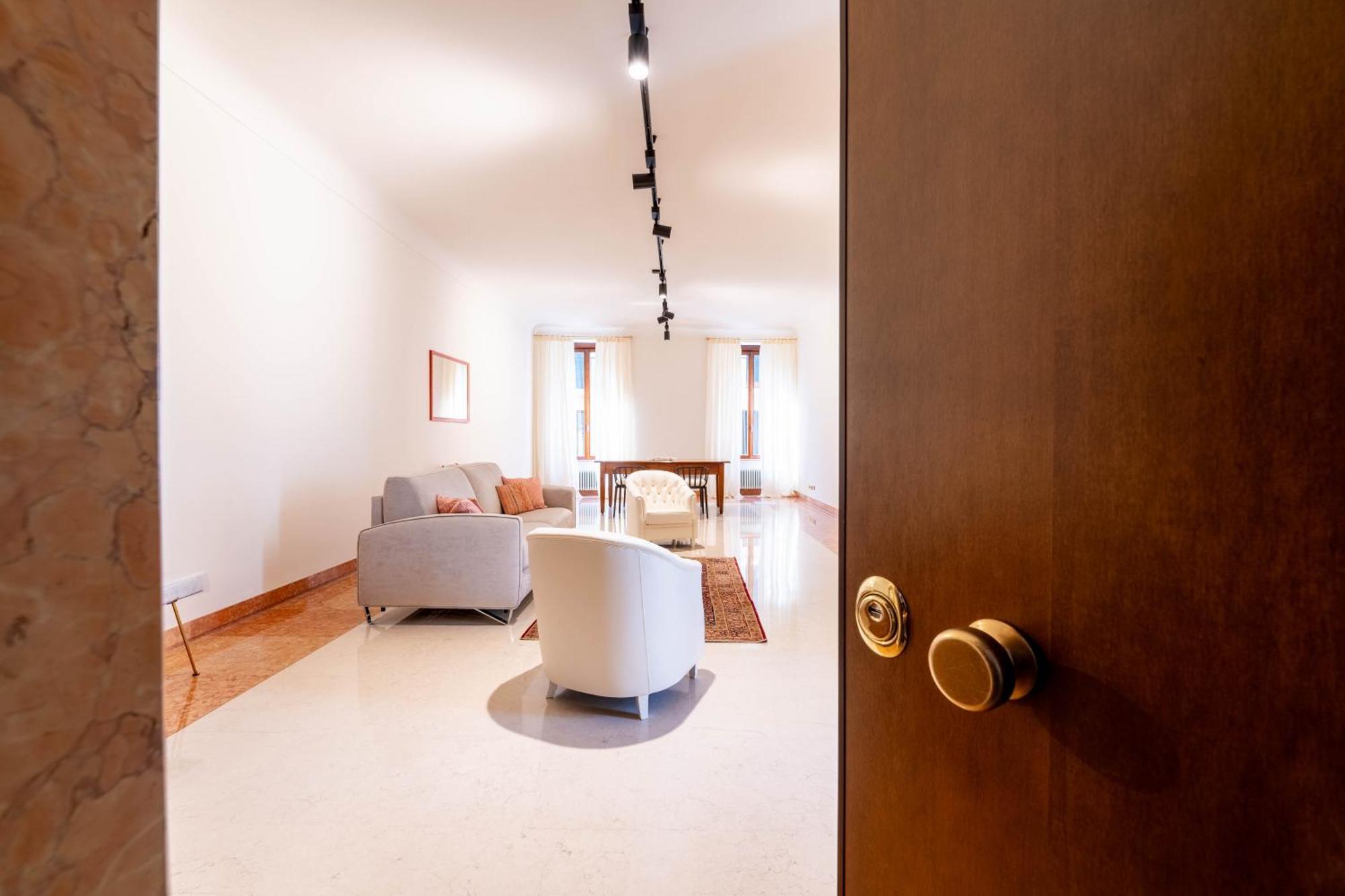 Palazzo Venier Apartment เวโรนา ภายนอก รูปภาพ